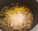 Foto del paso 2 de la receta: Estofado de pavo con verduras sobre cama de patatas al vino