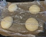 A picture of step 5 of Mini pizzas:.
