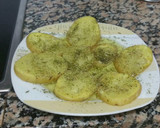 Foto del paso 2 de la receta: Costillas de cordero maceradas y patatas al micro con poco de alioli
