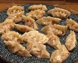 Foto del paso 1 de la receta: Cena oriental (tataki, tartar de atún y gyozas)