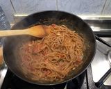 Une image de l'étape 12 de Linguines rouges au bouillon de moules, tomates, mascarpone et Gorgonzola.