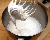Klasszikus pavlova torta recept fázis 3 fotója
