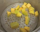 Foto langkah ke 1 dari resep Kue Labu Kuning Goreng Teflon.