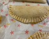 Foto del paso 2 de la receta: Figuras de masa hojaldre