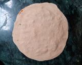 A picture of step 4 of Pizza paratha.