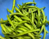Hình bước làm 1 của món Đậu Que Xào Lạp Xưởng
