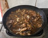 Foto langkah ke 9 dari resep Chicken Stroganof with Coconut Milk /santan.