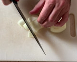 Foto del paso 3 de la receta: Estofado de sardinillas (en lata)