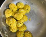 A picture of step 1 of Raw & Ripe Mango 🥭 Thepla With Barley Flour.