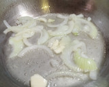 Foto del paso 2 de la receta: Pepperonatta (morrones en salsa) al estilo Peti