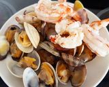 Foto del paso 1 de la receta: Ensalada templada de espárragos verdes y "fondo de nevera" 🔥🔥