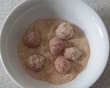 A picture of step 2 of Meatballs in Onion Sauce.
