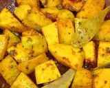 A picture of step 4 of Khatta Meetha Banarasi Kaddu Sabji.