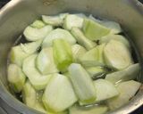 Hình bước làm 4 của món Canh Mực Nấu Mướp Húng Quế