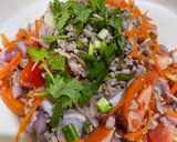 รูปขั้นตอนการทำที่ 3 ของ ยำหมูสับพริกสวน