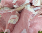 Foto del paso 1 de la receta: Chuleta con hueso en salsa roja
