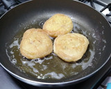 Foto del paso 10 de la receta: Tortitas de papa rellenas de camarón
