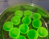 Foto langkah ke 5 dari resep Kue Lumpang Pandan + Tips.