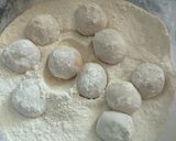 A picture of step 3 of 2 layered Roti (Bepadi Roti).
