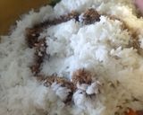 A picture of step 3 of Spicy thai fried rice.
