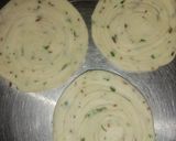 A picture of step 7 of Lacchedar Mathri (currypatte flavour).
