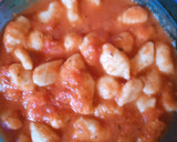 Foto del paso 6 de la receta: Tuco con pollo, para acompañar los ñoquis de papas