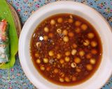 Hình bước làm 3 của món Chè đậu xanh nguyên vỏ, hạt sen, đường thốt nốt