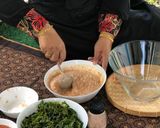 Gambar langkah 4 resipi Kerabu Pucuk Paku.