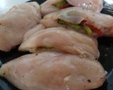 A picture of step 4 of Creamy mushroom chicken breast.