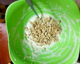 A picture of step 6 of Banana and peanuts cake.