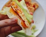 Hình bước làm 3 của món Trứng chiên cuộn rau củ (bữa tối)