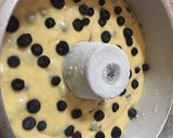 Foto del paso 6 de la receta: Budín de arándanos con crema, sin manteca, con batidora