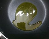 A picture of step 2 of Bhindi do pyaza.