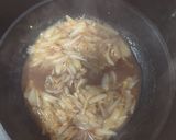 Foto del paso 3 de la receta: Merluza en salsa con perejil