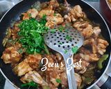 A picture of step 3 of Tawa Capsicum Chicken.
