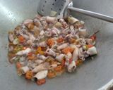Foto langkah ke 3 dari resep Oseng cumi saos tiram pedas.