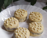 Foto del paso 5 de la receta: Alfajorcitos Con Relleno de Dulce De Leche Y Chocolate