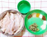 Foto langkah ke 2 dari resep Chicken Tenders.