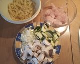 Gombás-cukkinis tészta recept fázis 1 fotója