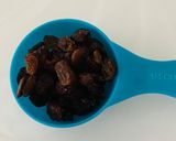 A picture of step 2 of Vegan and Gluten-Free Date & Granola Cookies.
