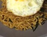 Foto langkah ke 5 dari resep Indomie Pedas Daun Jeruk.