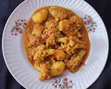 আলু ফুলকপি কষা (Aloo Fulkopi kosha recipe in Bengali) রেসিপির ধাপ 4 ছবি