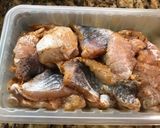 A picture of step 1 of Seasoned Fried Pangasius Fish.