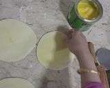 A picture of step 3 of Square paratha.