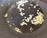 Foto langkah ke 2 dari resep Onigiri Ayam Jagung.
