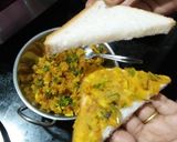 ब्रेड पकोडे (bread pakoda recipe in marathi) रेसिपी स्टेप 4 फोटो 
