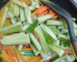 Foto langkah ke 4 dari resep Acar wortel timun bumbu kuning.