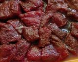 Foto del paso 1 de la receta: Carne de ternera con tomate