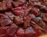 Foto del paso 1 de la receta: Carne de ternera con tomate