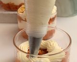 A picture of step 5 of Gajar Halwa parfait.